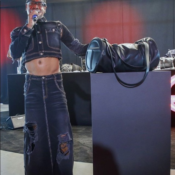 Telfar Other - 💼 Telfar MEDIUM Duffle Bag - Black 💼